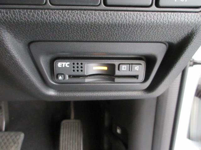 ステップワゴンスパーダ スパーダホンダセンシング　７人　メモリーナビ　リアカメラ　Ｂｌｕｅｔｏｏｔｈ　両側電動スライドドア　ＥＴＣ　パドルシフト　純正アルミ　ＬＥＤヘッドライト　オートライト　ワンオーナー　フルセグＴＶ　ＣＤ　ＳＤ　ＤＶＤ　禁煙（10枚目）