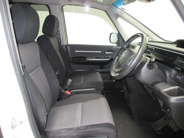 ステップワゴンスパーダ スパーダホンダセンシング　７人　メモリーナビ　リアカメラ　Ｂｌｕｅｔｏｏｔｈ　両側電動スライドドア　ＥＴＣ　パドルシフト　純正アルミ　ＬＥＤヘッドライト　オートライト　ワンオーナー　フルセグＴＶ　ＣＤ　ＳＤ　ＤＶＤ　禁煙（16枚目）