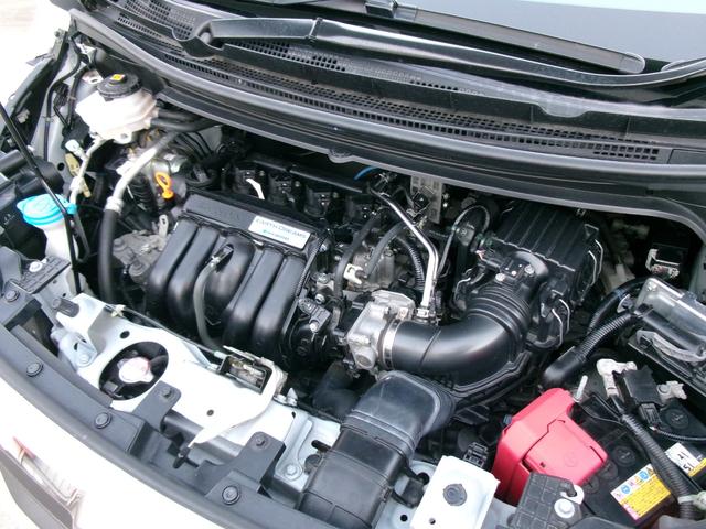 フリード＋ハイブリッド ハイブリッド・クロスターホンダセンシング　メモリーナビ　ＥＴＣ　ドラレコ　ワンオーナー　４ＷＤ　両側電動スライド　シートヒーター　ＬＥＤライト　フォグランプ　フルセグＴＶ　ＤＶＤ　ＣＤ　Ｂｌｕｅｔｏｏｔｈ　１５インチ純正アルミ　レーンキープ（25枚目）