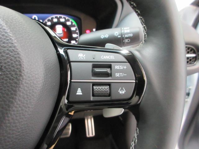 ＺＲ－Ｖ ｅ：ＨＥＶＺ　当社デモカー　ドラレコ　ＥＴＣ２．０　シートヒーター　メモリーナビ　全周囲カメラ　テールゲートスポイラー　パーキングセンサー　サイドカーテンエアバッグ　ブラインドスポット　フルセグＴＶ　ホンダコネクト（8枚目）