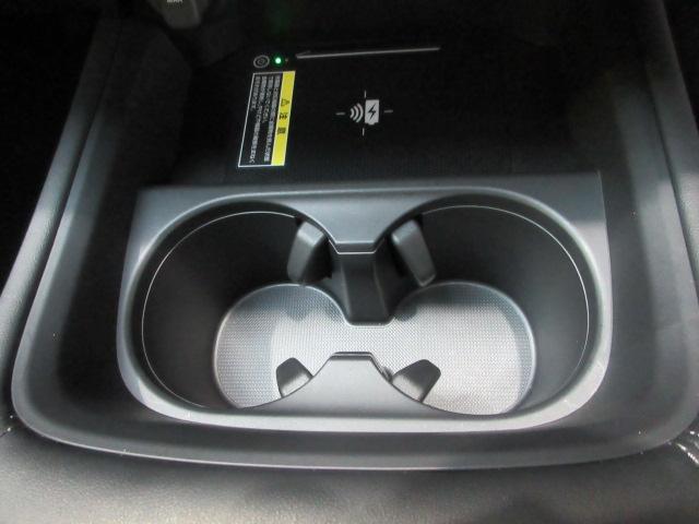 ＺＲ－Ｖ ｅ：ＨＥＶＺ　当社デモカー　ドラレコ　ＥＴＣ２．０　シートヒーター　メモリーナビ　全周囲カメラ　テールゲートスポイラー　パーキングセンサー　サイドカーテンエアバッグ　ブラインドスポット　フルセグＴＶ　ホンダコネクト（13枚目）