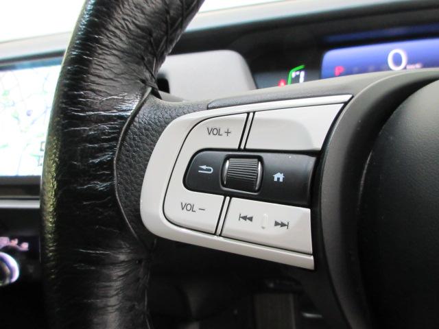 フィット e:HEVクロスター HondaSENSING 前後ドラレコ メモリーナビ リヤカメラ フルセグTV ETC 純正アルミホイール ワンオーナー 禁煙 フルセグTV Bluetooth DVD CD USB フォグランプ(8枚目)