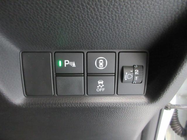 フィット e:HEVクロスター HondaSENSING 前後ドラレコ メモリーナビ リヤカメラ フルセグTV ETC 純正アルミホイール ワンオーナー 禁煙 フルセグTV Bluetooth DVD CD USB フォグランプ(13枚目)