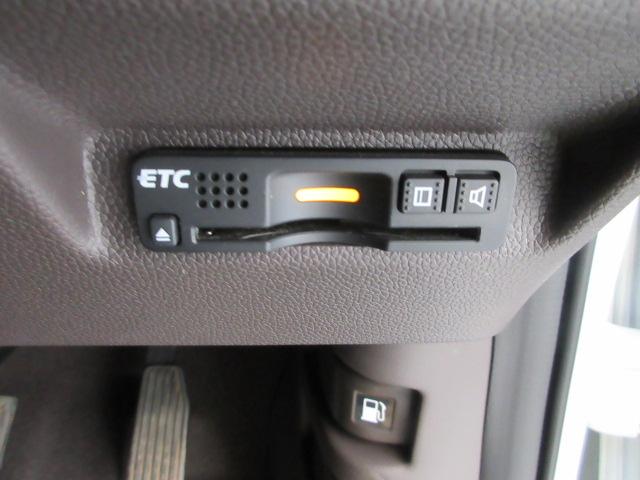 フリードハイブリッド ハイブリッド・Ｇホンダセンシング　７人　純正ドラレコ　ＥＴＣ　メモリーナビ　リアカメラ　両側電動スライドドア　ホンダセンシング　ワンオーナー　フルセグＴＶ　Ｂｌｕｅｔｏｏｔｈ　ＤＶＤ　ＣＤ　禁煙車　ＬＥＤライト　オートライト　ＬＫＡＳ（6枚目）