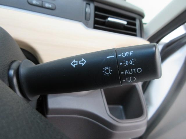 フリードハイブリッド ハイブリッド・Ｇホンダセンシング　７人　純正ドラレコ　ＥＴＣ　メモリーナビ　リアカメラ　両側電動スライドドア　ホンダセンシング　ワンオーナー　フルセグＴＶ　Ｂｌｕｅｔｏｏｔｈ　ＤＶＤ　ＣＤ　禁煙車　ＬＥＤライト　オートライト　ＬＫＡＳ（12枚目）