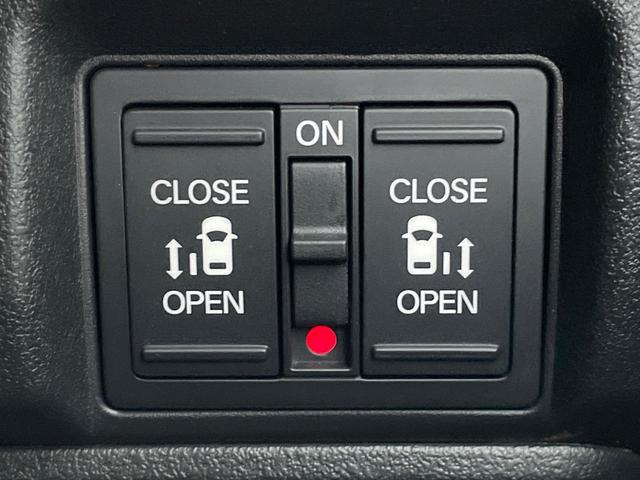 Ｎ－ＢＯＸカスタム ターボ　両側電動ドア　純正ＳＤナビ　全周囲カメラ　レーダークルーズ　禁煙車　ハーフレザーシート　ドラレコ　スマートキー　ＬＥＤヘッド　ビルトインＥＴＣ　オートハイビーム　オートライト　オートエアコン（6枚目）