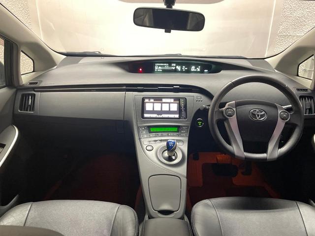 プリウス G LEDエディション バックカメラ 禁煙車 レザーシート シートヒーター スマートキー LEDヘッド ビルトインETC クルコン オートライト オートエアコン 純正15インチアルミ Bluetooth CD 地デジ(2枚目)