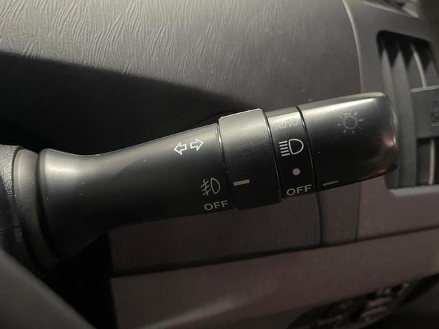 プリウス G LEDエディション バックカメラ 禁煙車 レザーシート シートヒーター スマートキー LEDヘッド ビルトインETC クルコン オートライト オートエアコン 純正15インチアルミ Bluetooth CD 地デジ(25枚目)