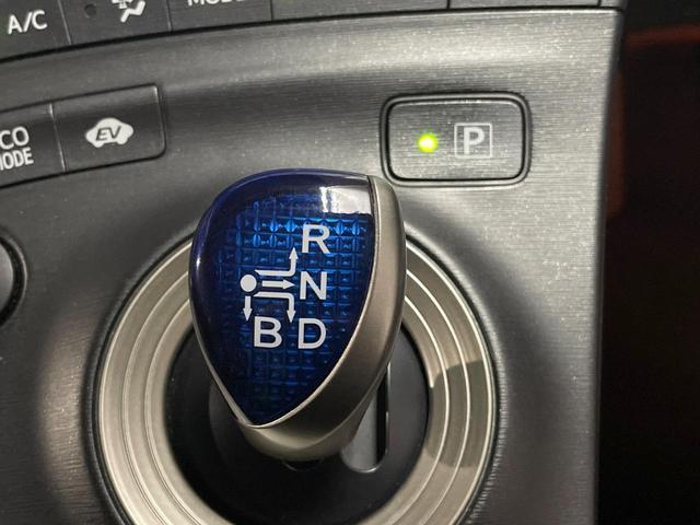 プリウス G LEDエディション バックカメラ 禁煙車 レザーシート シートヒーター スマートキー LEDヘッド ビルトインETC クルコン オートライト オートエアコン 純正15インチアルミ Bluetooth CD 地デジ(34枚目)
