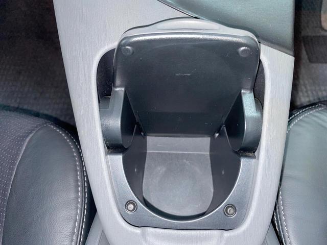 プリウス G LEDエディション バックカメラ 禁煙車 レザーシート シートヒーター スマートキー LEDヘッド ビルトインETC クルコン オートライト オートエアコン 純正15インチアルミ Bluetooth CD 地デジ(37枚目)