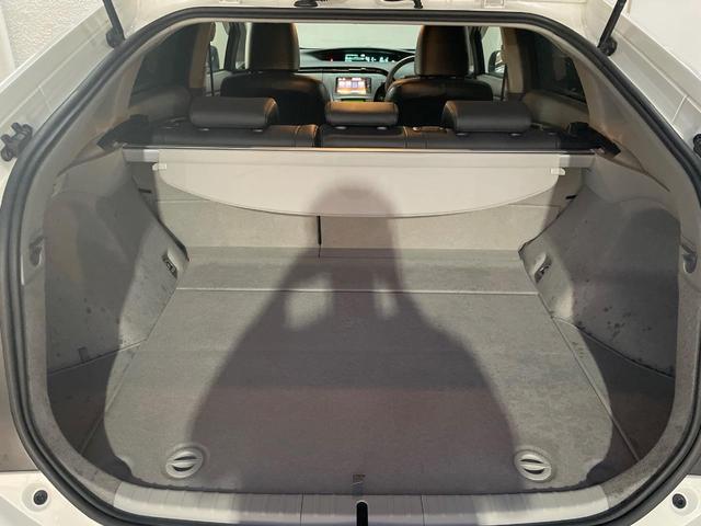 プリウス G LEDエディション バックカメラ 禁煙車 レザーシート シートヒーター スマートキー LEDヘッド ビルトインETC クルコン オートライト オートエアコン 純正15インチアルミ Bluetooth CD 地デジ(40枚目)