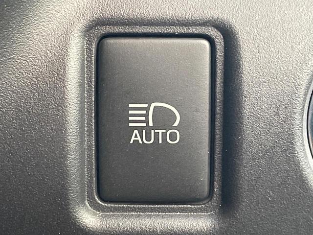 エスクァイア Gi 両側電動ドア 純正オプションSDナビ バックカメラ 禁煙車 ドラレコ スマートキー LEDヘッド ビルトインETC クルコン オートハイビーム オートライト オートエアコン 純正15インチアルミ(33枚目)