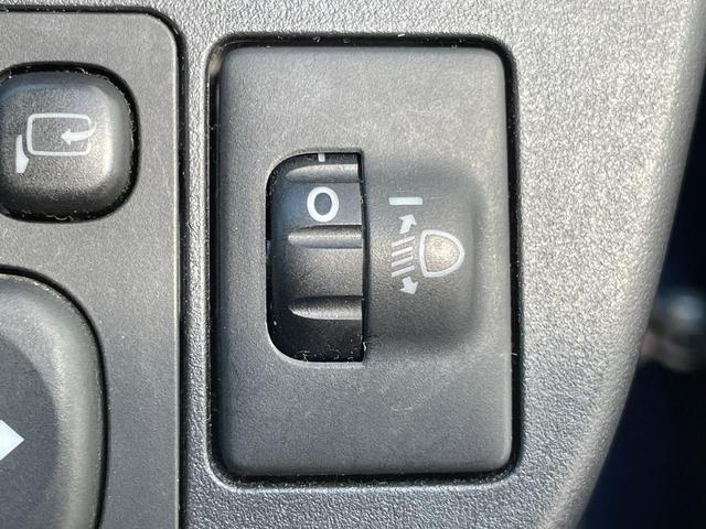 アクア Ｓスタイルブラック　純正ＳＤナビ　バックカメラ　衝突被害軽減システム　禁煙車　ドラレコ　スマートキー　ビルトインＥＴＣ　純正１５インチアルミ　車線逸脱警報　オートライト　オートエアコン　Ｂｌｕｅｔｏｏｔｈ　ＣＤ　地デジ（27枚目）