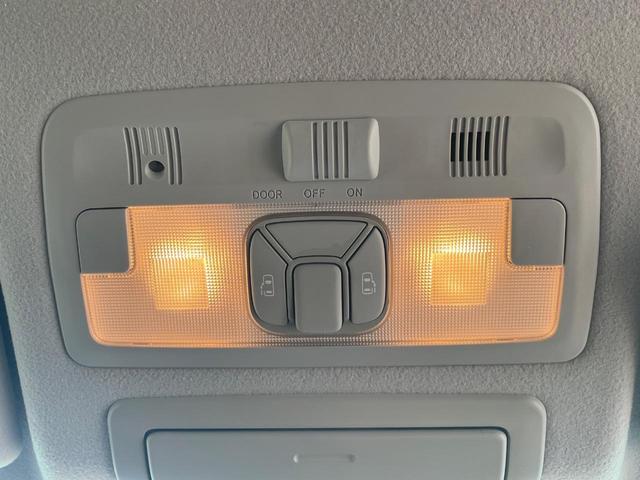 エスティマ ２．４アエラス　Ｇエディション　両側パワースライドドア　バックカメラ　禁煙車　スマートキー　ＨＩＤヘッド　クルーズコントロール　純正１７インチアルミ　オートライト　オートエアコン　ＣＤ　ＤＶＤ再生　地デジ　ウッドコンビステアリング（3枚目）