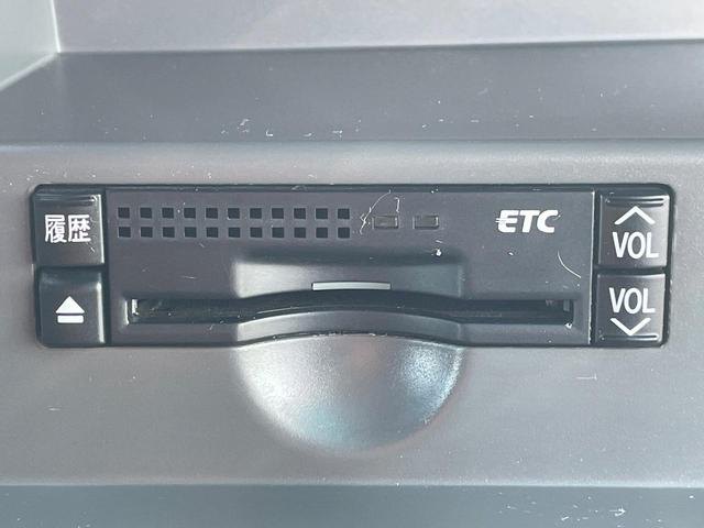 エスティマ ２．４アエラス　Ｇエディション　両側パワースライドドア　バックカメラ　禁煙車　スマートキー　ＨＩＤヘッド　クルーズコントロール　純正１７インチアルミ　オートライト　オートエアコン　ＣＤ　ＤＶＤ再生　地デジ　ウッドコンビステアリング（7枚目）