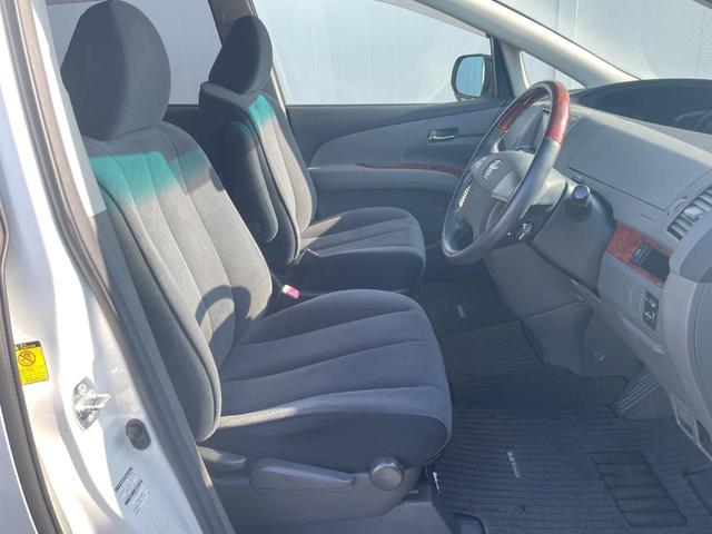 エスティマ ２．４アエラス　Ｇエディション　両側パワースライドドア　バックカメラ　禁煙車　スマートキー　ＨＩＤヘッド　クルーズコントロール　純正１７インチアルミ　オートライト　オートエアコン　ＣＤ　ＤＶＤ再生　地デジ　ウッドコンビステアリング（9枚目）