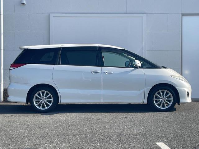 エスティマ ２．４アエラス　Ｇエディション　両側パワースライドドア　バックカメラ　禁煙車　スマートキー　ＨＩＤヘッド　クルーズコントロール　純正１７インチアルミ　オートライト　オートエアコン　ＣＤ　ＤＶＤ再生　地デジ　ウッドコンビステアリング（32枚目）
