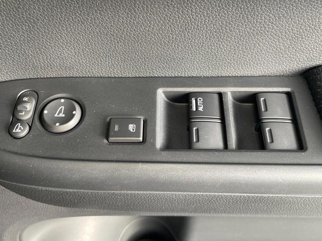 Ｎ－ＷＧＮカスタム Ｌ　禁煙車　純正ＳＤナビ　バックカメラ　衝突被害軽減システム　レーダークルーズ　レザー調シート　ドラレコ　スマートキー　ＬＥＤヘッド　ビルトインＥＴＣ　純正１４インチアルミ　オートライト　オートエアコン（36枚目）