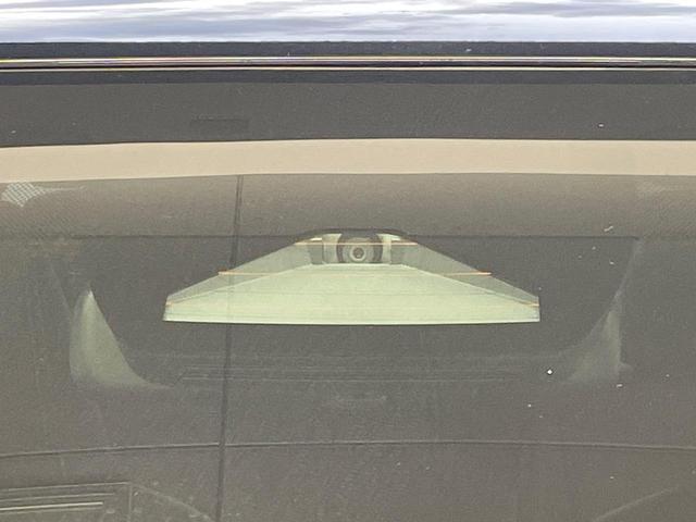 ヤリスクロス ハイブリッドZ 禁煙車 全周囲カメラ トヨタセーフティセンス レーダークルーズ ハーフレザーシート ドラレコ コーナーセンサー LEDヘッド ビルトインETC 純正18インチアルミ オートライト デュアルエアコン(4枚目)