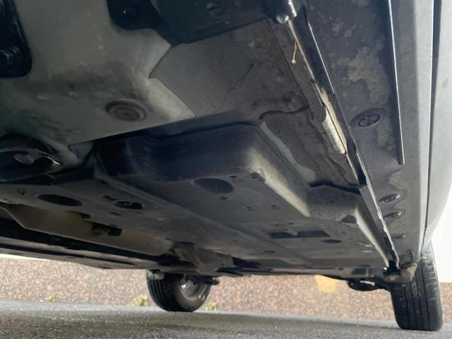 ヤリスクロス ハイブリッドZ 禁煙車 全周囲カメラ トヨタセーフティセンス レーダークルーズ ハーフレザーシート ドラレコ コーナーセンサー LEDヘッド ビルトインETC 純正18インチアルミ オートライト デュアルエアコン(21枚目)