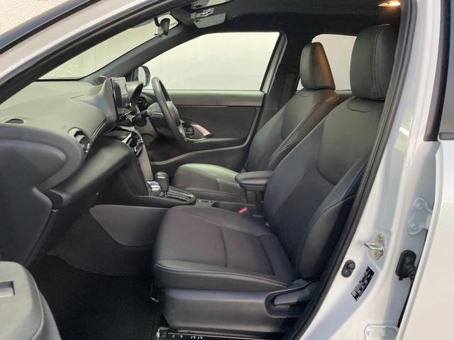 ヤリスクロス ハイブリッドZ 禁煙車 全周囲カメラ トヨタセーフティセンス レーダークルーズ ハーフレザーシート ドラレコ コーナーセンサー LEDヘッド ビルトインETC 純正18インチアルミ オートライト デュアルエアコン(58枚目)