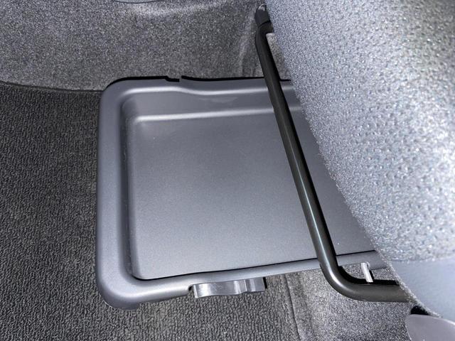 ヤリスクロス ハイブリッドZ 禁煙車 全周囲カメラ トヨタセーフティセンス レーダークルーズ ハーフレザーシート ドラレコ コーナーセンサー LEDヘッド ビルトインETC 純正18インチアルミ オートライト デュアルエアコン(61枚目)