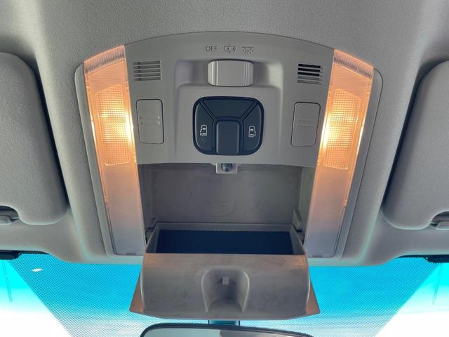 アルファード ２４０Ｓ　禁煙車　両側電動ドア　ＳＤナビ　バックカメラ　コーナーセンサー　スマートキー　ＨＩＤヘッド　ビルトインＥＴＣ　純正１８インチアルミ　オートライト　リアオートエアコン　Ｂｌｕｅｔｏｏｔｈ　ＣＤ（3枚目）