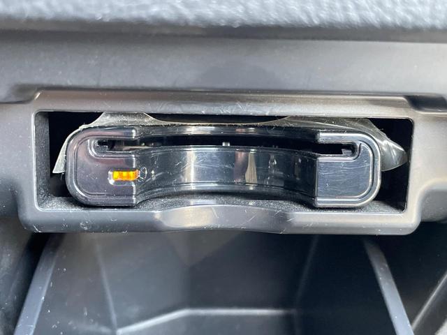 アルファード ２４０Ｓ　禁煙車　両側電動ドア　ＳＤナビ　バックカメラ　コーナーセンサー　スマートキー　ＨＩＤヘッド　ビルトインＥＴＣ　純正１８インチアルミ　オートライト　リアオートエアコン　Ｂｌｕｅｔｏｏｔｈ　ＣＤ（7枚目）