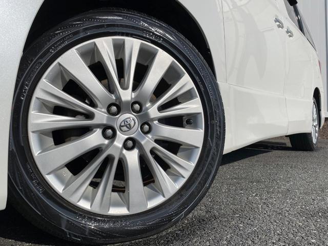 アルファード ２４０Ｓ　禁煙車　両側電動ドア　ＳＤナビ　バックカメラ　コーナーセンサー　スマートキー　ＨＩＤヘッド　ビルトインＥＴＣ　純正１８インチアルミ　オートライト　リアオートエアコン　Ｂｌｕｅｔｏｏｔｈ　ＣＤ（14枚目）