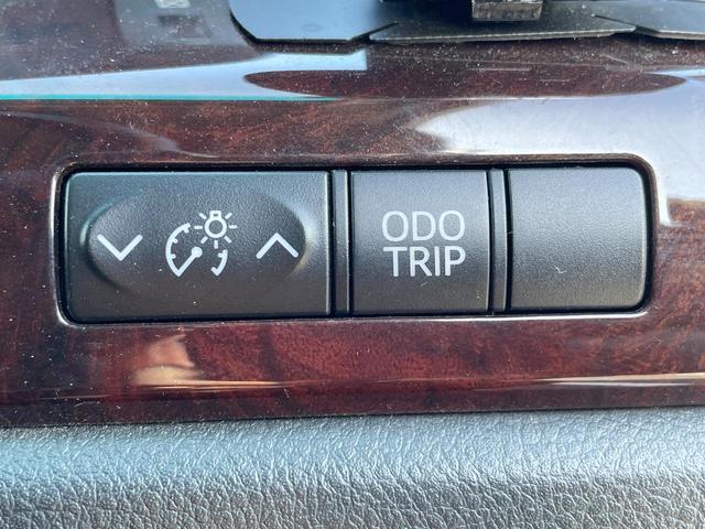 アルファード ２４０Ｓ　禁煙車　両側電動ドア　ＳＤナビ　バックカメラ　コーナーセンサー　スマートキー　ＨＩＤヘッド　ビルトインＥＴＣ　純正１８インチアルミ　オートライト　リアオートエアコン　Ｂｌｕｅｔｏｏｔｈ　ＣＤ（29枚目）