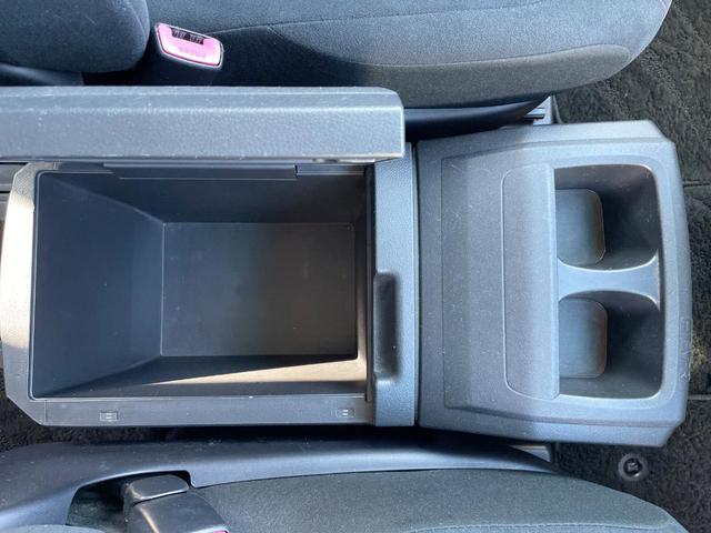 アルファード ２４０Ｓ　禁煙車　両側電動ドア　ＳＤナビ　バックカメラ　コーナーセンサー　スマートキー　ＨＩＤヘッド　ビルトインＥＴＣ　純正１８インチアルミ　オートライト　リアオートエアコン　Ｂｌｕｅｔｏｏｔｈ　ＣＤ（36枚目）