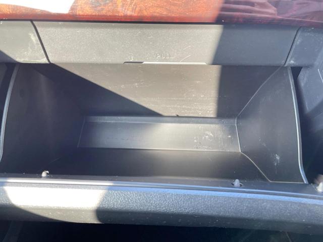 アルファード ２４０Ｓ　禁煙車　両側電動ドア　ＳＤナビ　バックカメラ　コーナーセンサー　スマートキー　ＨＩＤヘッド　ビルトインＥＴＣ　純正１８インチアルミ　オートライト　リアオートエアコン　Ｂｌｕｅｔｏｏｔｈ　ＣＤ（37枚目）