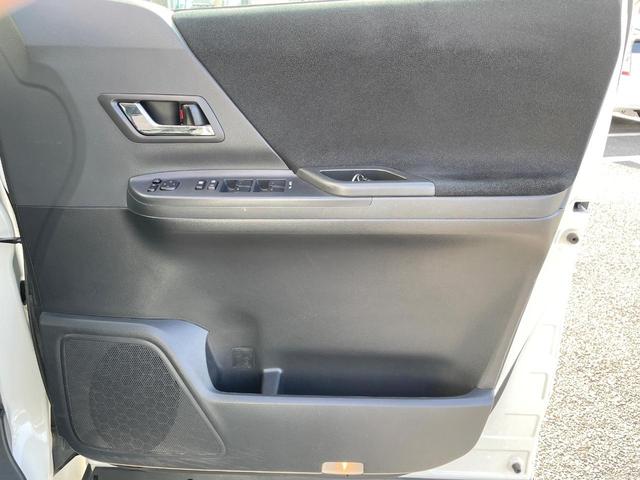 アルファード ２４０Ｓ　禁煙車　両側電動ドア　ＳＤナビ　バックカメラ　コーナーセンサー　スマートキー　ＨＩＤヘッド　ビルトインＥＴＣ　純正１８インチアルミ　オートライト　リアオートエアコン　Ｂｌｕｅｔｏｏｔｈ　ＣＤ（44枚目）