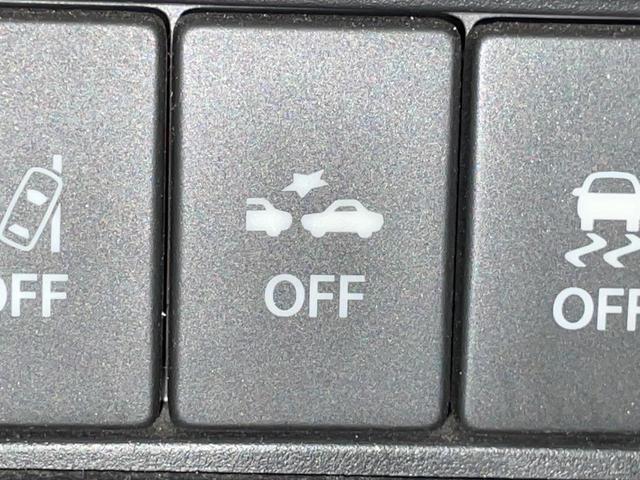 �y�X�Y�L�@�Z�[�t�e�B�T�|�[�g�z���s���ɑO���̎ԗ�����F�����A�Փ˂������Ȏ��͌x��ƃu���[�L�ŏՓˉ���Ɣ�Q�y�����A�V�X�g�B�����S�Ƀh���C�u�����y���݂��������܂��B