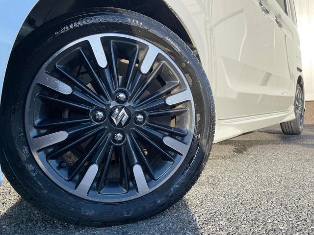 �y�����I�v�V�����P�T�C���`�A���~�z�C�[���z�����I�v�V�����z�C�[���𑕒��B���s���\�̌���ɉ����A�O�ς����X�^�C���b�V���ɂȂ��Ă��܂��B