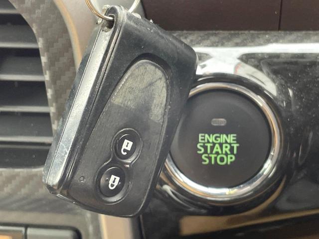 コペン ローブ SDナビ 禁煙車 ハーフレザーシート スマートキー LEDヘッド ETC 純正16インチアルミ オートエアコン Bluetooth CD DVD再生 フルセグ(6枚目)