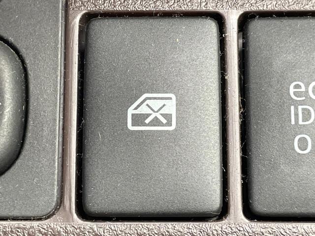 コペン ローブ SDナビ 禁煙車 ハーフレザーシート スマートキー LEDヘッド ETC 純正16インチアルミ オートエアコン Bluetooth CD DVD再生 フルセグ(41枚目)