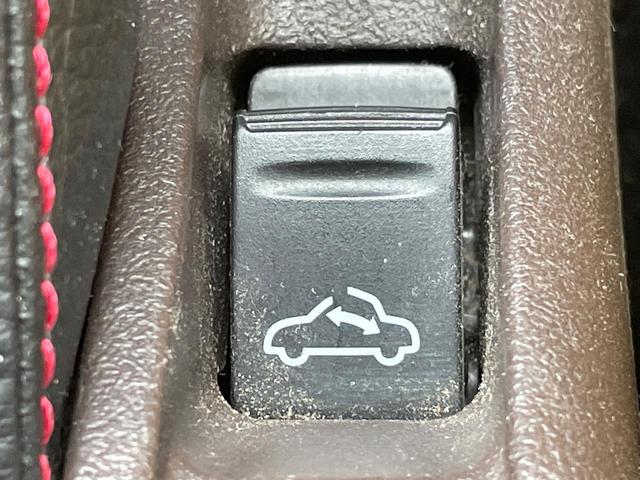 コペン ローブ SDナビ 禁煙車 ハーフレザーシート スマートキー LEDヘッド ETC 純正16インチアルミ オートエアコン Bluetooth CD DVD再生 フルセグ(45枚目)