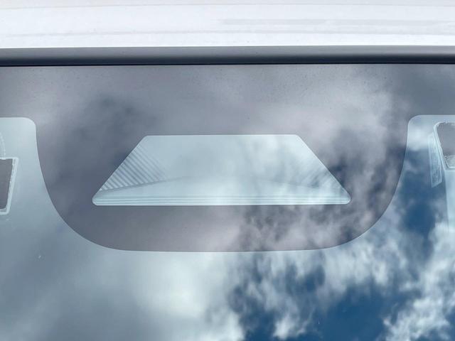 Ｎ－ＢＯＸカスタム ターボ　禁煙車　ターボ　８型純正ナビ　両側電動ドア　バックカメラ　衝突被害軽減システム　ハーフレザーシート　ドラレコ　コーナーセンサー　スマートキー　ＬＥＤヘッド　ビルトインＥＴＣ　純正１５インチアルミ（3枚目）