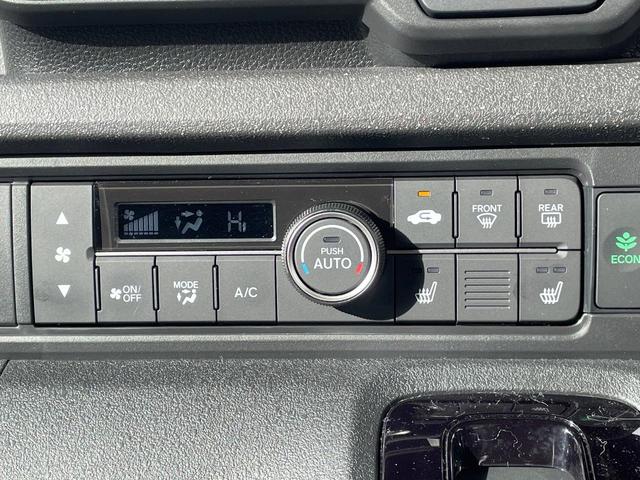 Ｎ－ＢＯＸカスタム ターボ　禁煙車　ターボ　８型純正ナビ　両側電動ドア　バックカメラ　衝突被害軽減システム　ハーフレザーシート　ドラレコ　コーナーセンサー　スマートキー　ＬＥＤヘッド　ビルトインＥＴＣ　純正１５インチアルミ（7枚目）