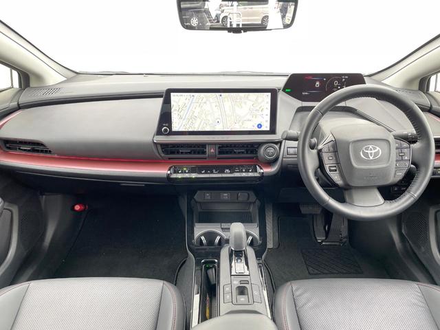 プリウス Ｚ　禁煙車　ガラスルーフ　１２型ディスプレイ　全周囲カメラ　ドラレコ付きデジタルミラー　ＢＳＭ　衝突被害軽減システム　レーダークルーズ　レザーシート　シートエアコン　パワーシート　　ＬＥＤ　ＥＴＣ２．０（2枚目）