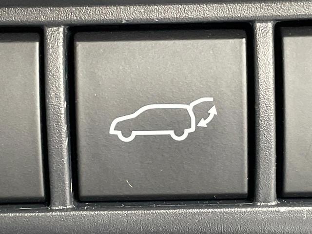 プリウス Ｚ　禁煙車　ガラスルーフ　１２型ディスプレイ　全周囲カメラ　ドラレコ付きデジタルミラー　ＢＳＭ　衝突被害軽減システム　レーダークルーズ　レザーシート　シートエアコン　パワーシート　　ＬＥＤ　ＥＴＣ２．０（9枚目）