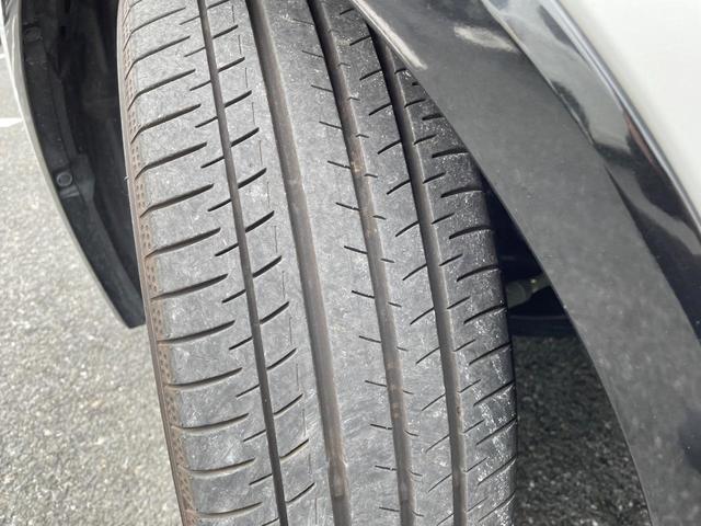 プリウス Ｚ　禁煙車　ガラスルーフ　１２型ディスプレイ　全周囲カメラ　ドラレコ付きデジタルミラー　ＢＳＭ　衝突被害軽減システム　レーダークルーズ　レザーシート　シートエアコン　パワーシート　　ＬＥＤ　ＥＴＣ２．０（28枚目）