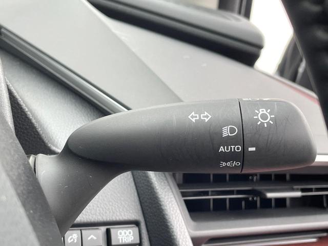 プリウス Ｚ　禁煙車　ガラスルーフ　１２型ディスプレイ　全周囲カメラ　ドラレコ付きデジタルミラー　ＢＳＭ　衝突被害軽減システム　レーダークルーズ　レザーシート　シートエアコン　パワーシート　　ＬＥＤ　ＥＴＣ２．０（41枚目）