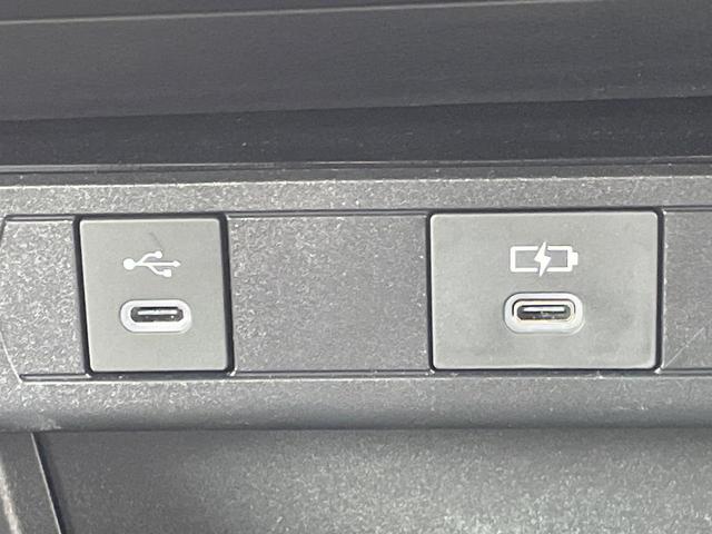 プリウス Ｚ　禁煙車　ガラスルーフ　１２型ディスプレイ　全周囲カメラ　ドラレコ付きデジタルミラー　ＢＳＭ　衝突被害軽減システム　レーダークルーズ　レザーシート　シートエアコン　パワーシート　　ＬＥＤ　ＥＴＣ２．０（51枚目）