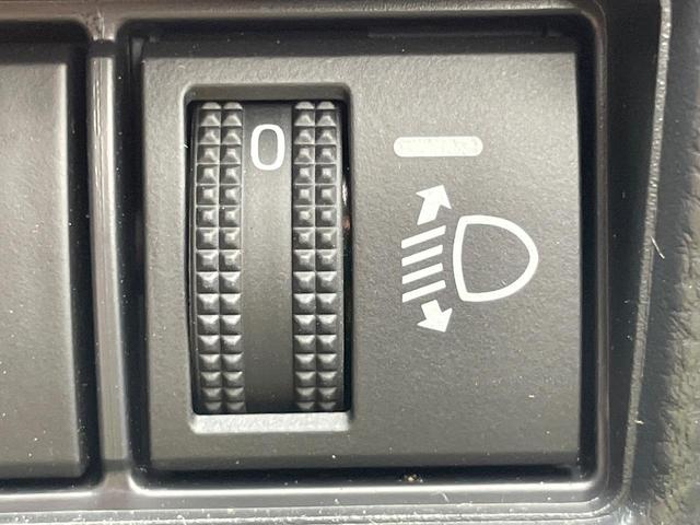 プリウス Ｚ　禁煙車　ガラスルーフ　１２型ディスプレイ　全周囲カメラ　ドラレコ付きデジタルミラー　ＢＳＭ　衝突被害軽減システム　レーダークルーズ　レザーシート　シートエアコン　パワーシート　　ＬＥＤ　ＥＴＣ２．０（58枚目）