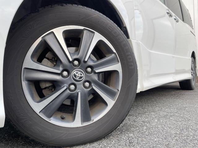 ヴォクシー ＺＳ　煌ＩＩ　両側電動ドア　純正ＳＤナビ　後席モニター　バックカメラ　衝突被害軽減システム　スマートキー　ＬＥＤヘッド　ビルトインＥＴＣ　クルコン　純正１６インチアルミ　オートハイビーム　車線逸脱警報（14枚目）