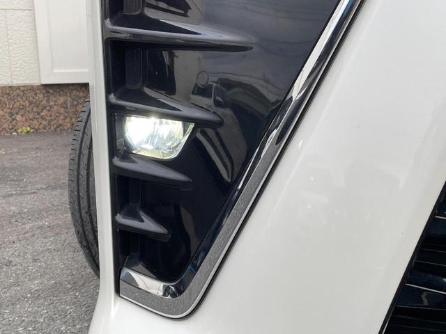 ヴォクシー ＺＳ　煌ＩＩ　両側電動ドア　純正ＳＤナビ　後席モニター　バックカメラ　衝突被害軽減システム　スマートキー　ＬＥＤヘッド　ビルトインＥＴＣ　クルコン　純正１６インチアルミ　オートハイビーム　車線逸脱警報（28枚目）