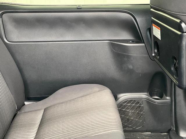 ヴォクシー ＺＳ　煌ＩＩ　両側電動ドア　純正ＳＤナビ　後席モニター　バックカメラ　衝突被害軽減システム　スマートキー　ＬＥＤヘッド　ビルトインＥＴＣ　クルコン　純正１６インチアルミ　オートハイビーム　車線逸脱警報（32枚目）