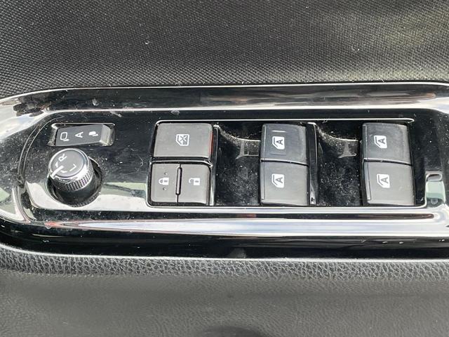 ヴォクシー ＺＳ　煌ＩＩ　両側電動ドア　純正ＳＤナビ　後席モニター　バックカメラ　衝突被害軽減システム　スマートキー　ＬＥＤヘッド　ビルトインＥＴＣ　クルコン　純正１６インチアルミ　オートハイビーム　車線逸脱警報（34枚目）